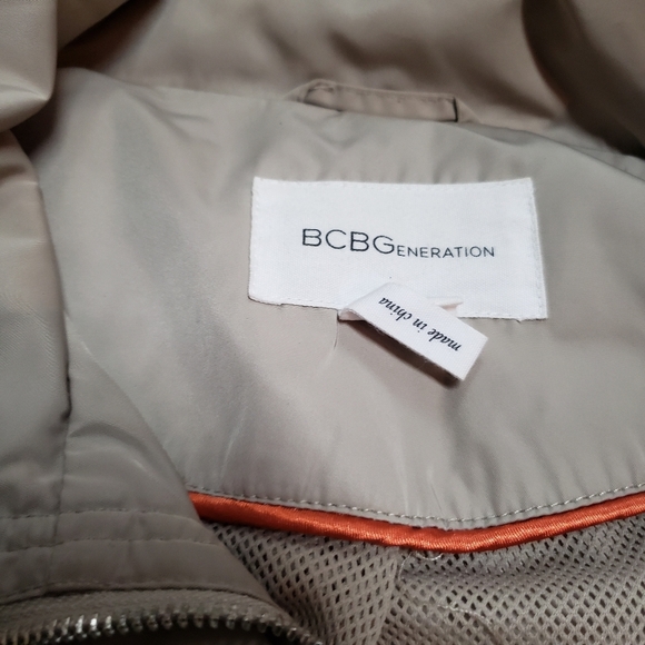 BCBG Anorak Raincoat / Utility Jacket with Hood - Size XL H1 - Picture 5 of 8